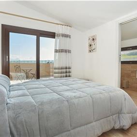 Two 3 bedroom villas with private pools, Alcamo, each sleeps 6-7